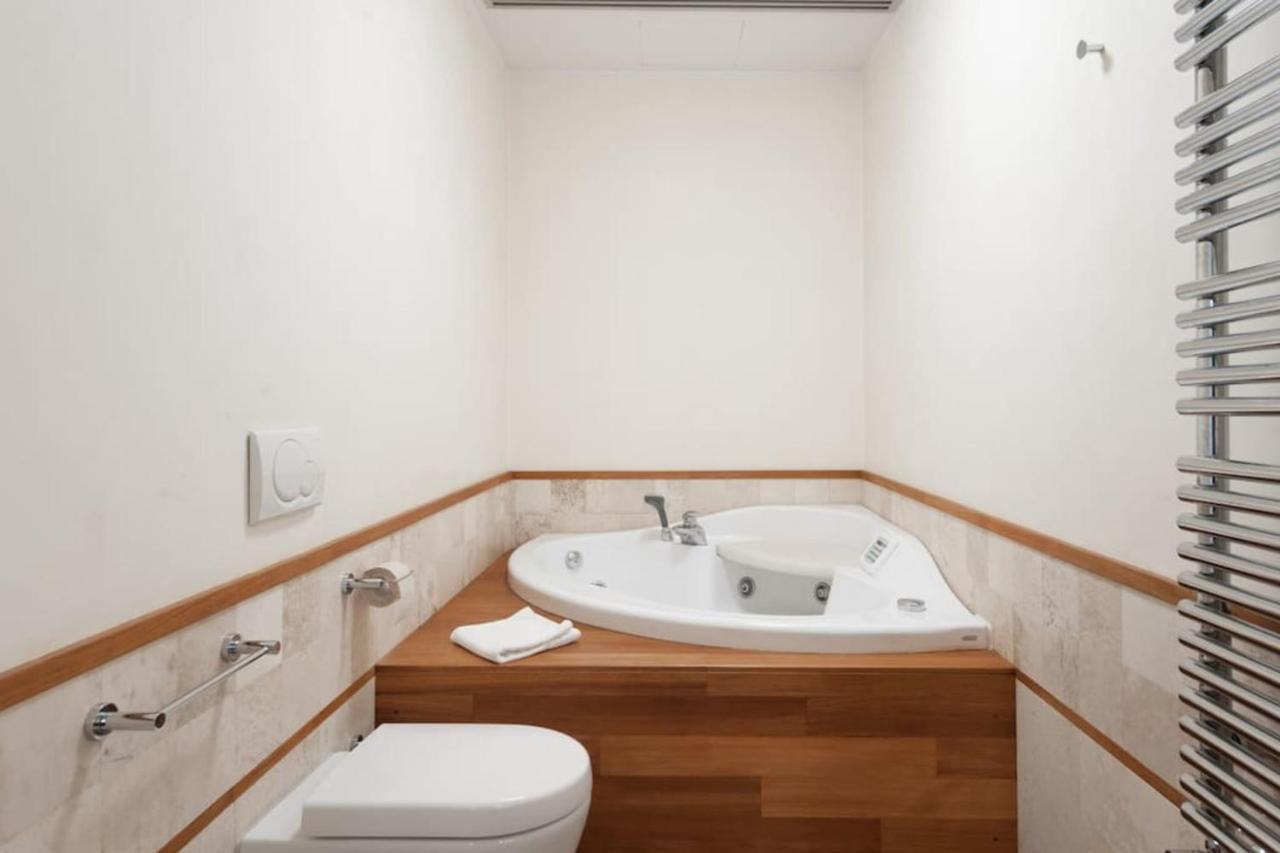 Santa Maria Novella Stylish Loft Great Location-Hosted By Sweetstay フィレンツェ エクステリア 写真
